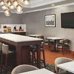 Hampton Inn Boston / Cambridge 