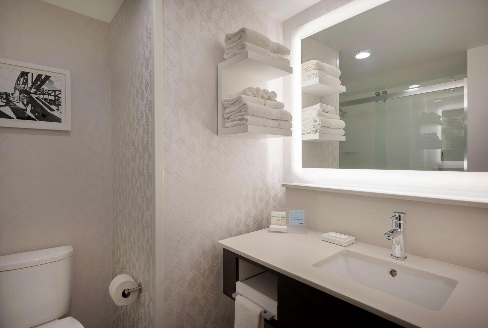 Hotel Hampton By Hilton Boston/cambridge Cambridge