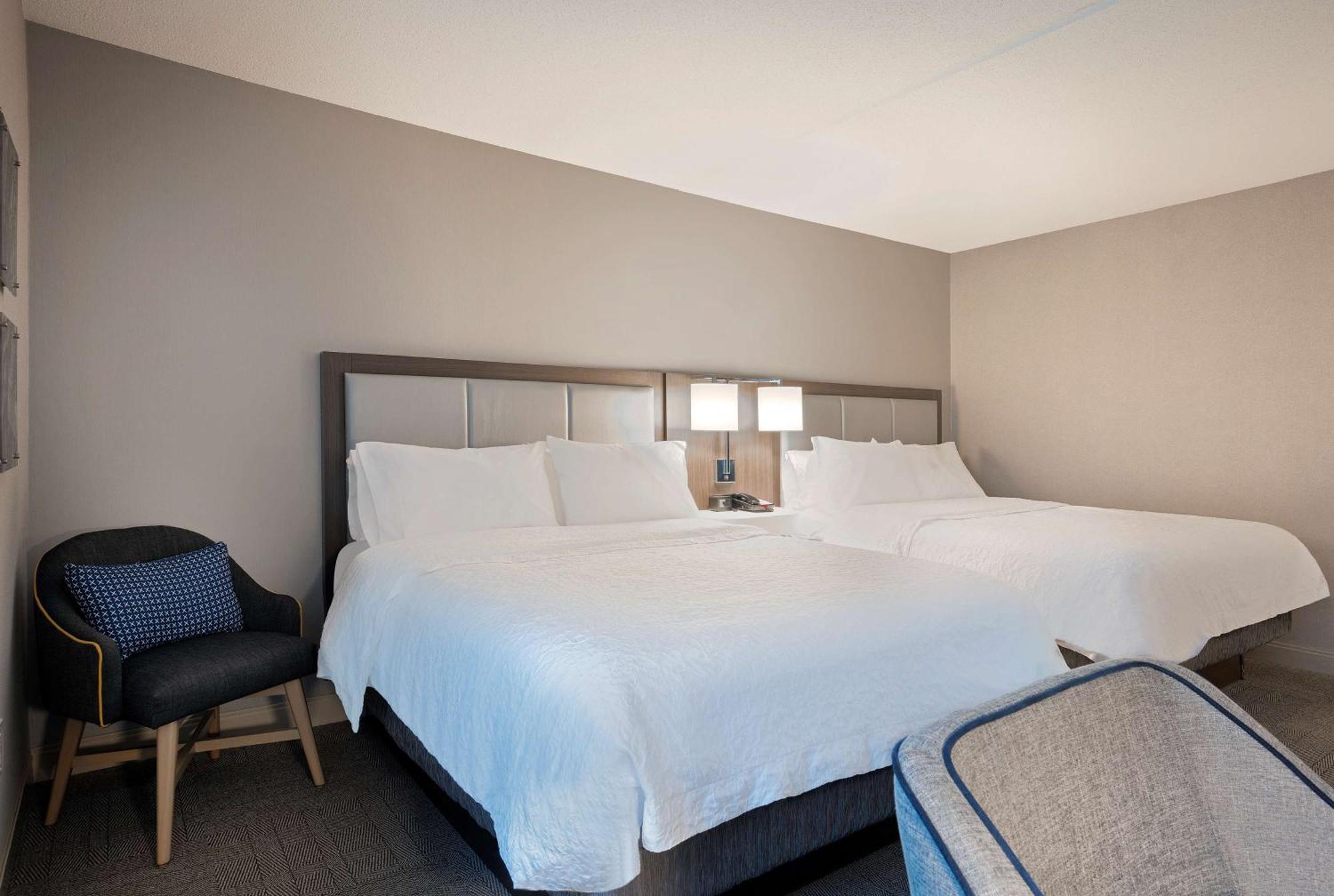 Hotel Hampton By Hilton Boston/cambridge 3*