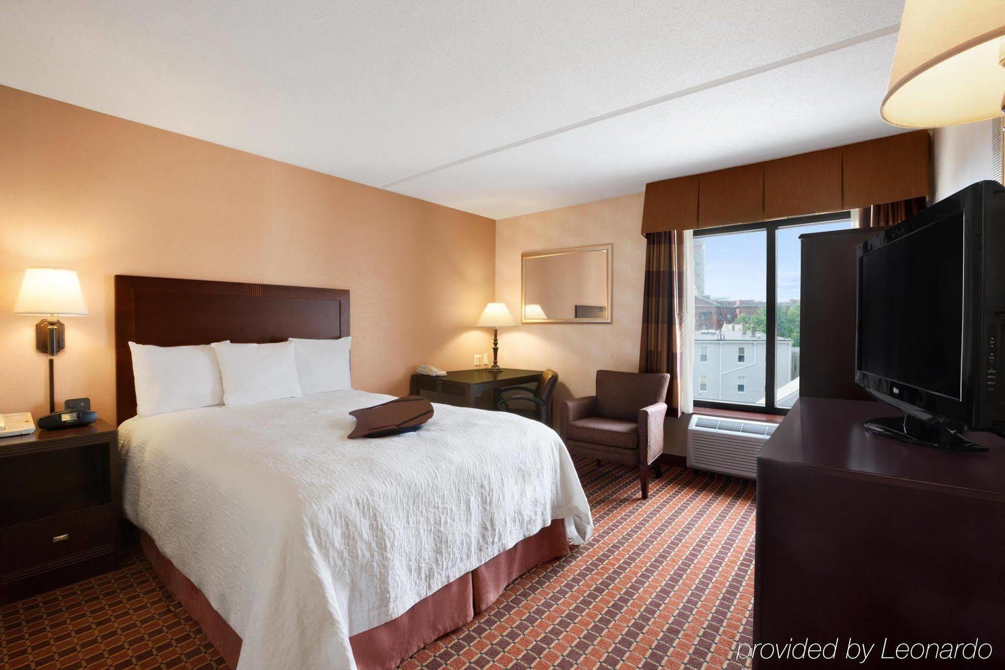 Hampton By Hilton Boston/cambridge Hotel